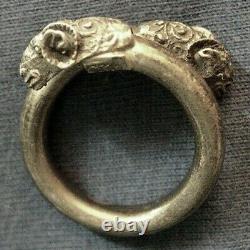 909-Antique sterling silver ram ring