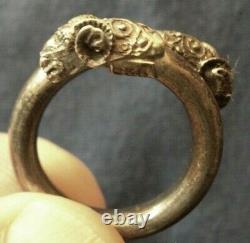 909-Antique sterling silver ram ring