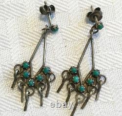 Delicate Vintage ZUNI Sterling Silver & Petit Point TURQUOISE Dangle EARRINGS