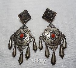 Rare SUNSHINE REEVES Vintage NAVAJO Sterling Silver & CORAL Clip-On EARRINGS