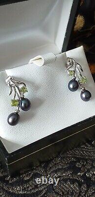 Vintage 1990-s 925 Sterling Silver Earrings with Peridot/Black Pearls in Box