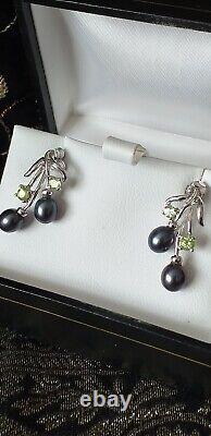 Vintage 1990-s 925 Sterling Silver Earrings with Peridot/Black Pearls in Box