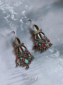 Vintage Antique India handmade dangle drop earrings sterling silver coral &glass