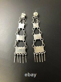 Vintage ZUNI Sterling SILVER & CORAL Petit Point Needlepoint Chandelier EARRINGS